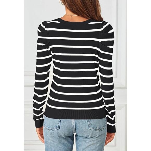 Womens Medium Long Puff Sleeve Crew Neck Shirt - Picture 3 of 5